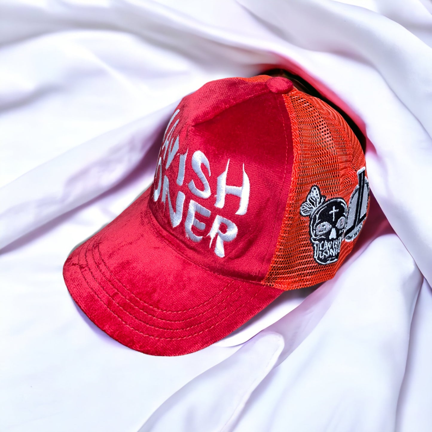 Lavish Loner suede trucker hat(red)